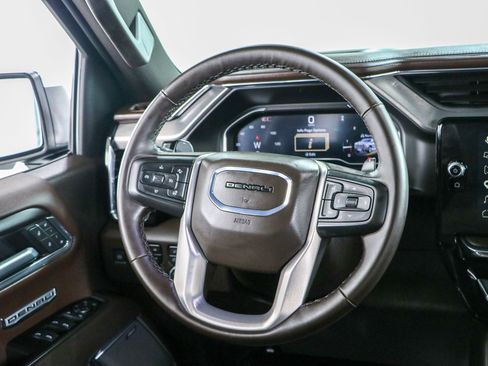 Used 2025 GMC Sierra 1500 Denali AWD/4WD image 13