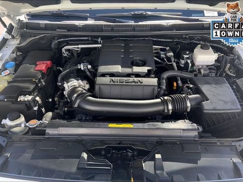 Used 2024 Nissan Frontier SL w/ Technology Package AWD/4WD image 10