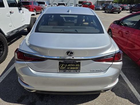 Used 2020 Lexus ES 350 w/ Premium Package image 3