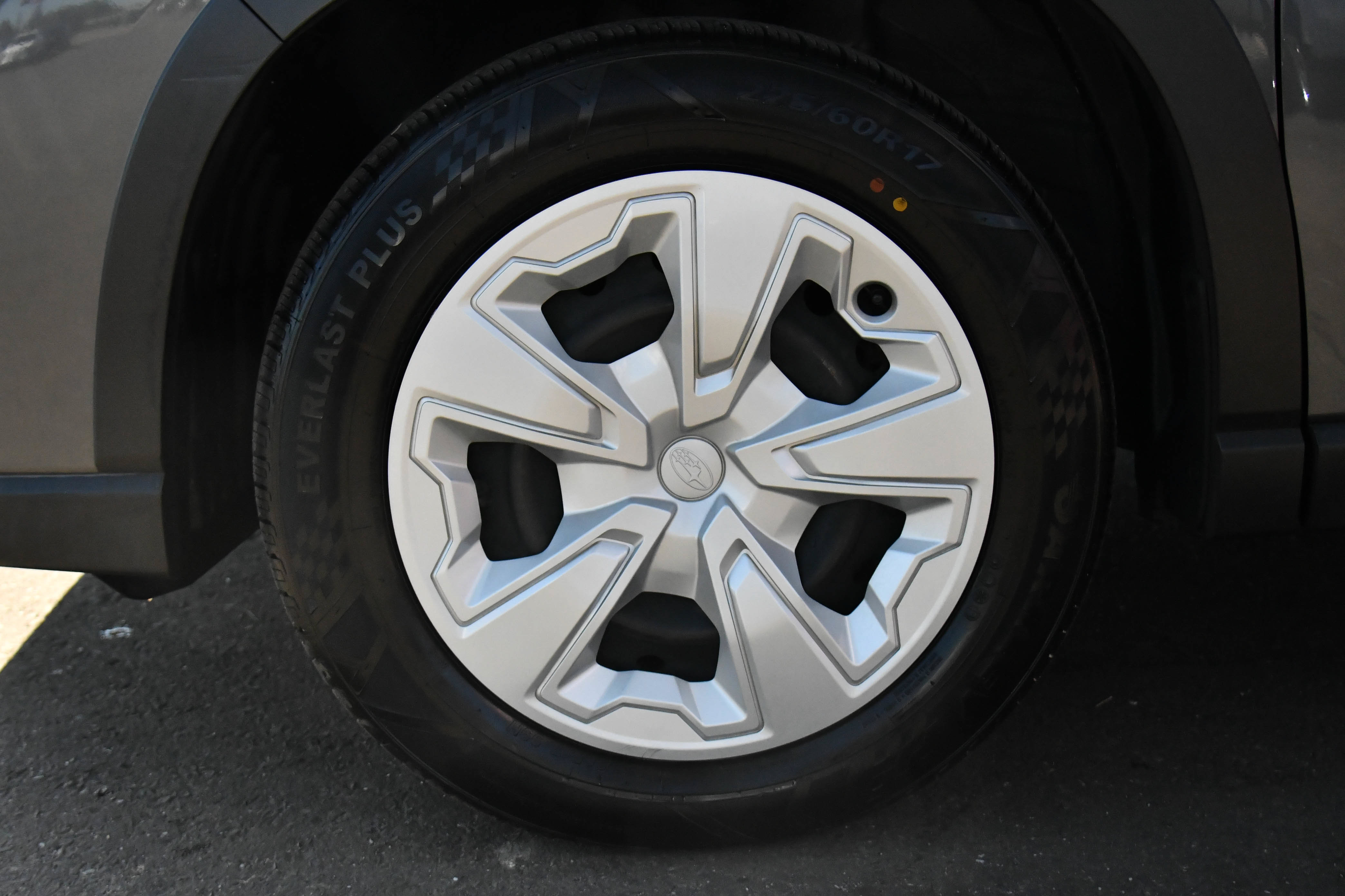 Used 2023 Subaru Forester AWD/4WD image 12