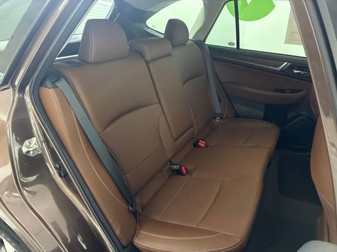 Used 2019 Subaru Outback 2.5i Touring AWD/4WD image 32