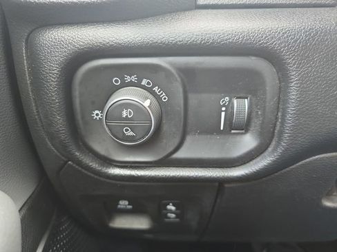 Used 2020 RAM 1500 Lone Star image 24