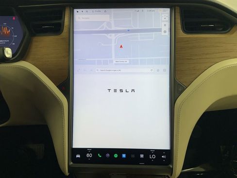 Used 2020 Tesla Model X Long Range image 28