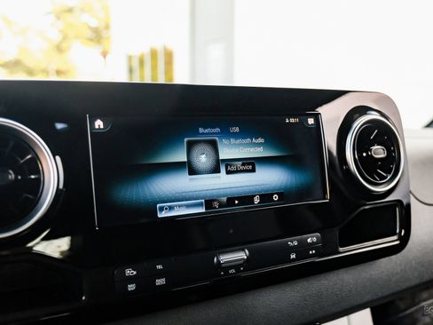 Used 2022 Mercedes-Benz Sprinter 3500 image 61