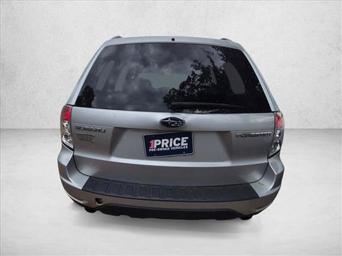 Used 2010 Subaru Forester 2.5X Limited AWD/4WD image 5