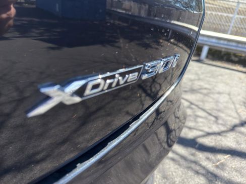 Used 2019 BMW X4 xDrive30i w/ M Sport Package AWD/4WD image 28