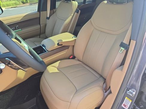 New 2026 Land Rover Range Rover Long Wheelbase SE AWD/4WD image 15