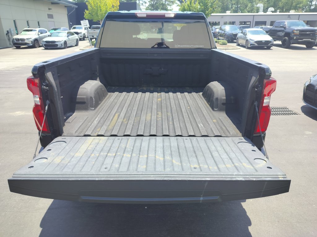 Used 2022 Chevrolet Silverado 1500 RST w/ Safety Package AWD/4WD image 17