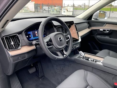 New 2026 Volvo XC90 B6 Plus w/ Protection Package image 8