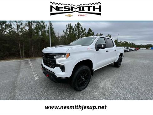 Used 2022 Chevrolet Silverado 1500 LT Trail Boss w/ LT Trail Boss Premium Package image 1