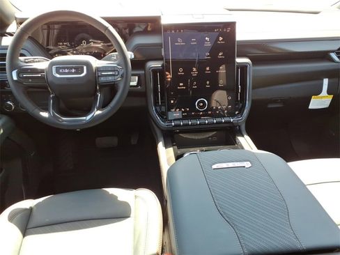 New 2026 GMC Yukon AT4 w/ AT4 Premium Package image 13