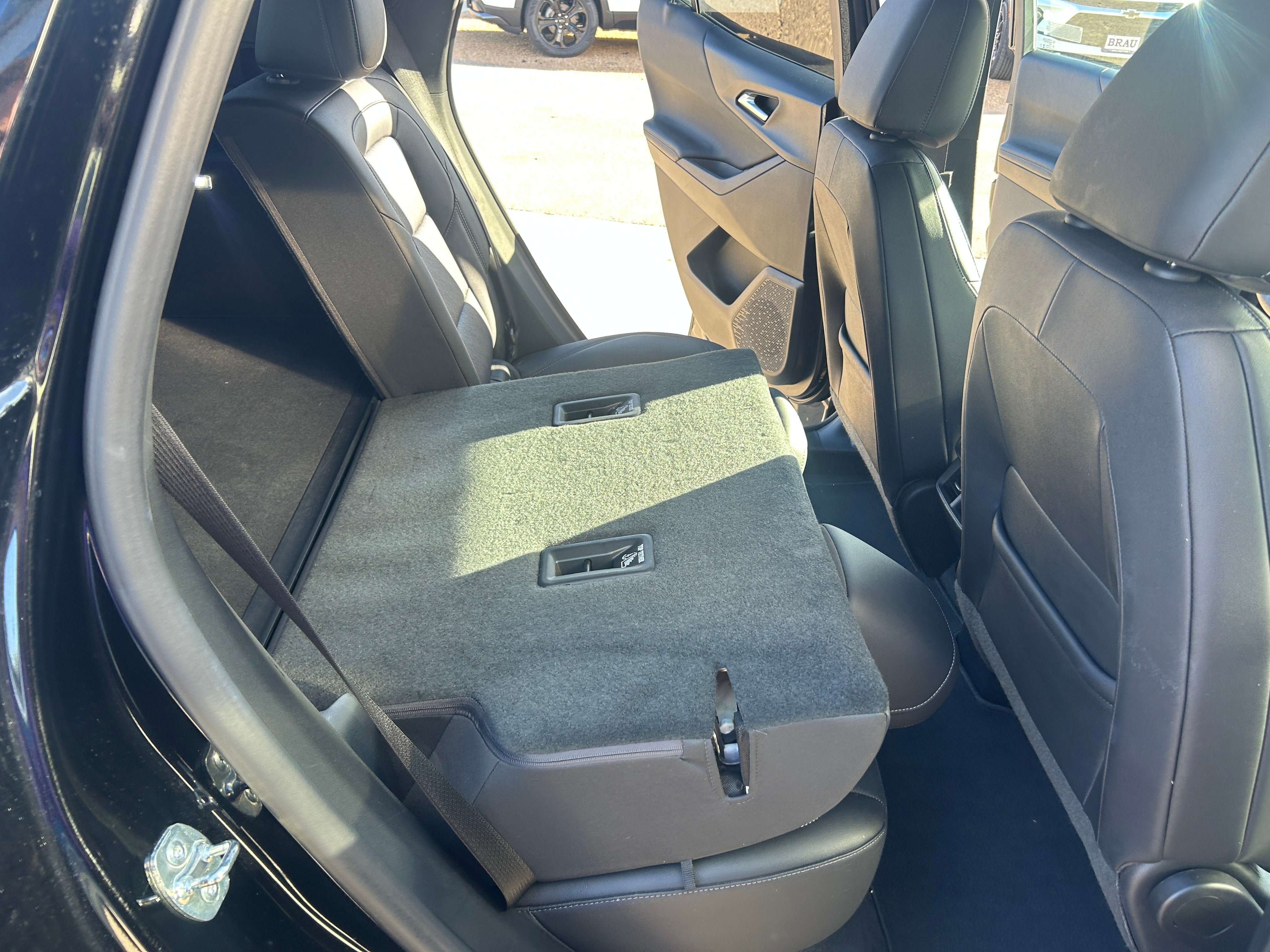 Used 2026 Chevrolet Equinox LT w/ Convenience Package II AWD/4WD image 33