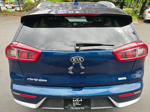 Certified 2019 Kia Niro Touring FWD image 5