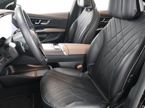 Used 2023 Mercedes-Benz EQS 580 4MATIC Sedan image 35