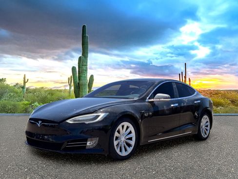 Used 2017 Tesla Model S 75 RWD image 2