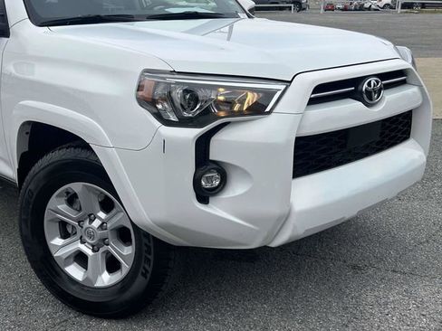 Used 2024 Toyota 4Runner SR5 image 9