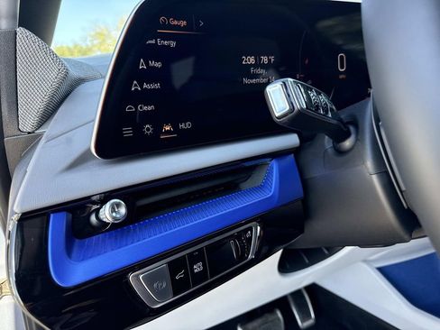 New 2026 Cadillac Optiq Luxury 2 image 30