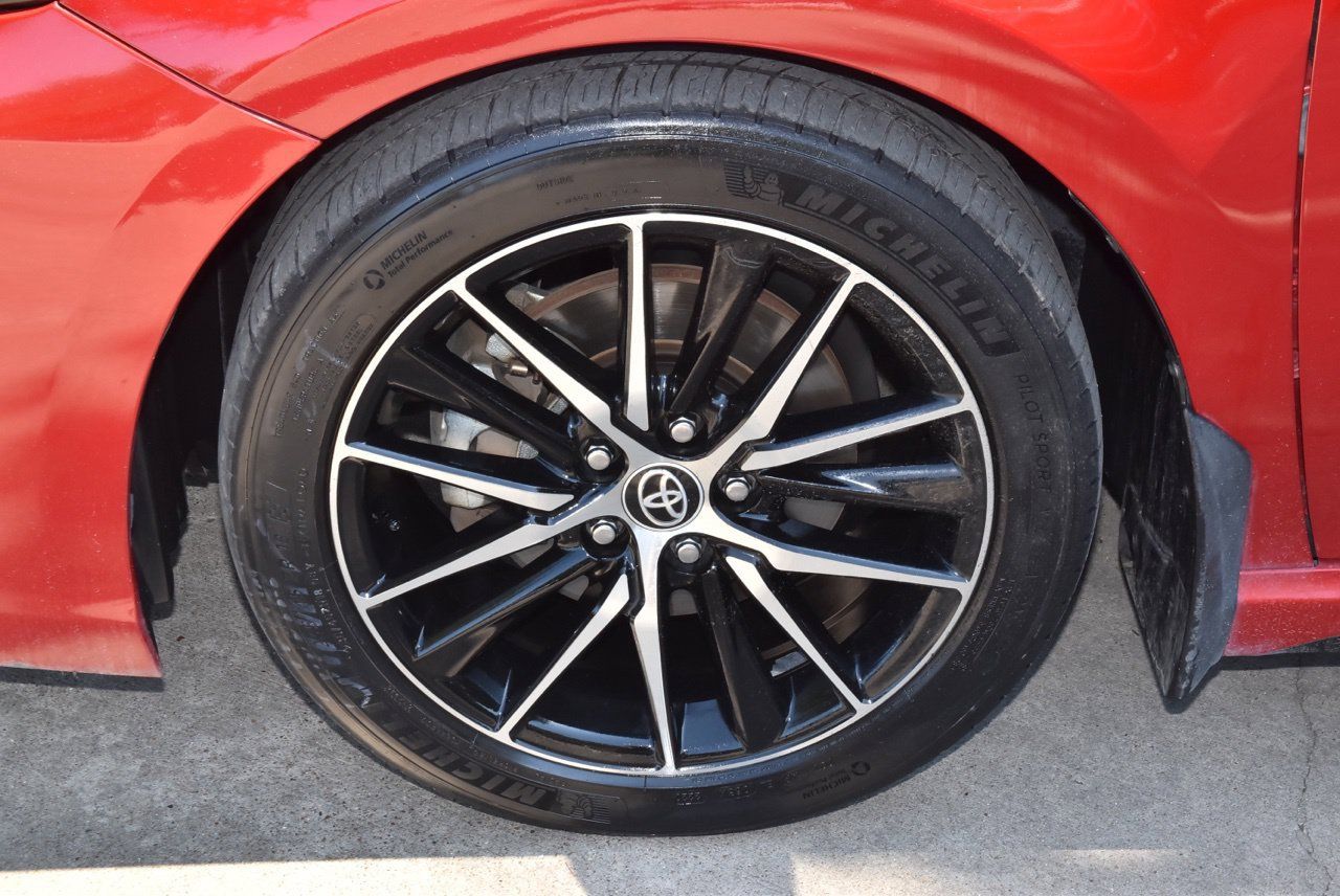 Used 2022 Toyota Camry SE w/ Convenience Package FWD image 35