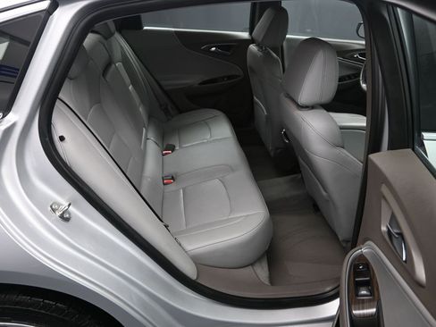 Used 2019 Chevrolet Malibu Premier image 33
