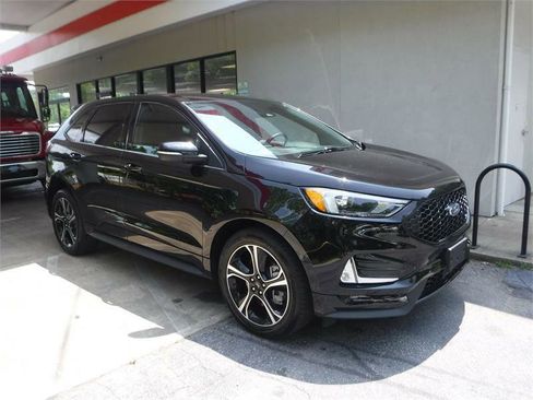 Used 2022 Ford Edge ST image 1