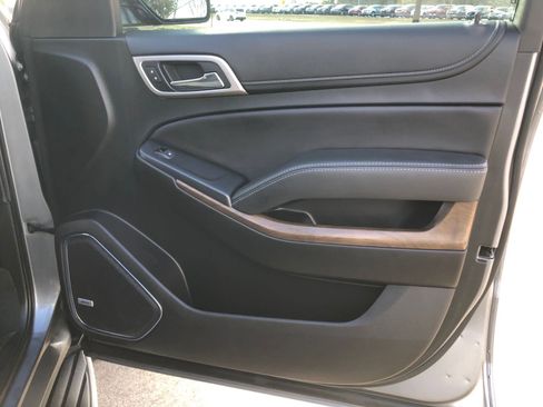 Used 2019 GMC Yukon XL Denali w/ Open Road Package image 18