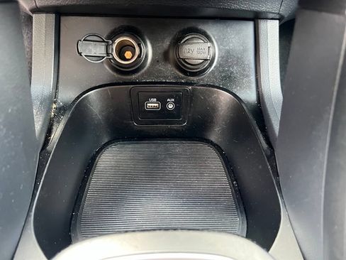 Used 2017 Hyundai Santa Fe Sport FWD image 30