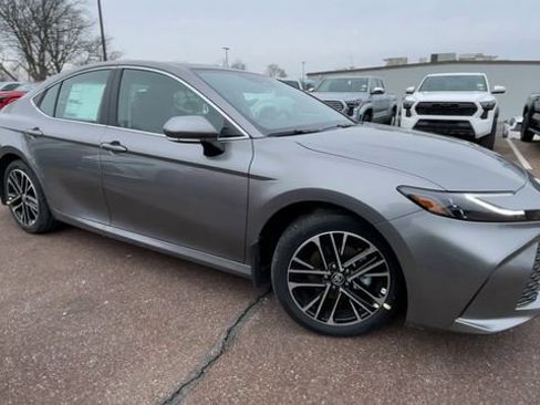New 2026 Toyota Camry XLE AWD/4WD image 8
