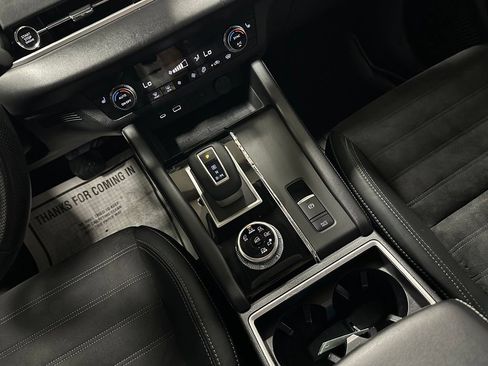 Used 2022 Mitsubishi Outlander SE AWD/4WD image 34