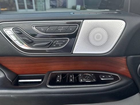 Used 2020 Lincoln Navigator L Reserve w/ Luxury Package AWD/4WD image 10