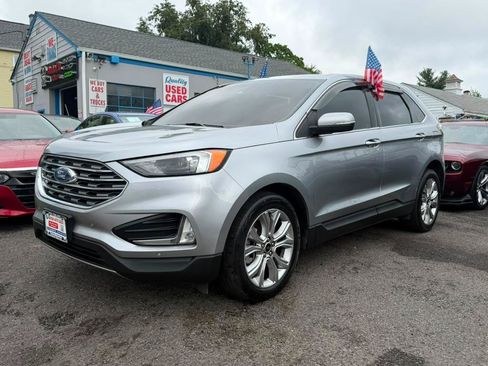 Used 2023 Ford Edge Titanium AWD/4WD image 11