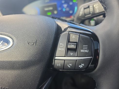 Used 2022 Ford Escape SEL w/ Technology Package image 35