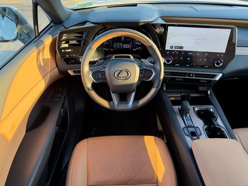 Certified 2025 Lexus RX 350 Premium Plus image 11