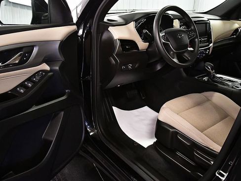 Used 2023 Chevrolet Traverse LS w/ Midnight/Sport Edition image 14