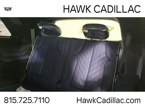 New 2026 Cadillac Vistiq Premium Luxury w/ LPO, Floor Liner Package AWD/4WD image 14
