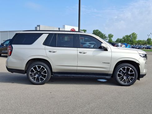 Used 2021 Chevrolet Tahoe RST w/ Luxury Package AWD/4WD image 26