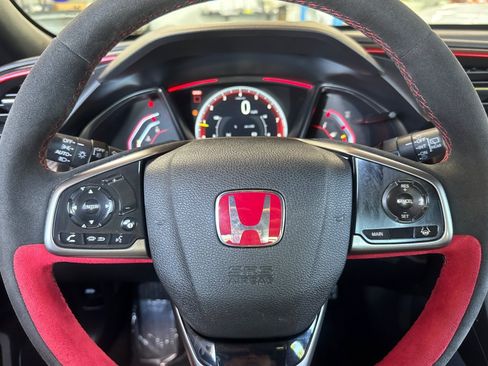 Used 2021 Honda Civic Type R image 11