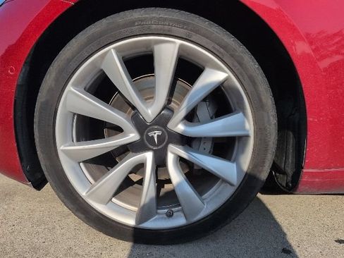 Used 2018 Tesla Model 3 Mid Range RWD image 7