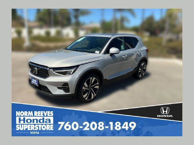Used 2023 Volvo XC40 B5 Ultimate w/ Protection Package Premier AWD/4WD 360° Tour
