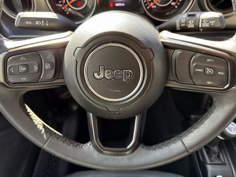Used 2023 Jeep Wrangler Sport S image 21