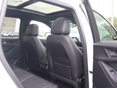New 2026 Chevrolet Equinox LT w/ Convenience Package II FWD image 42