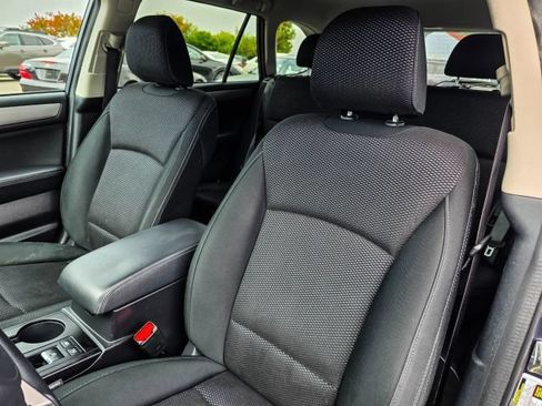 Used 2016 Subaru Outback 2.5i Premium AWD/4WD image 22