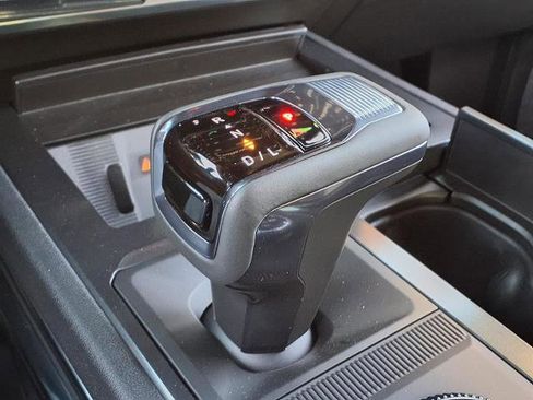 New 2026 GMC Hummer EV 4x4 Crew Cab image 12