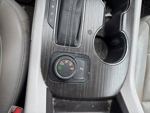 Used 2017 GMC Acadia SLT AWD/4WD image 51