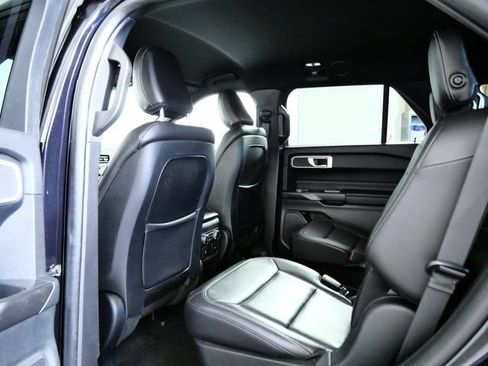 Certified 2020 Ford Explorer XLT w/ Equipment Group 202A AWD/4WD image 14
