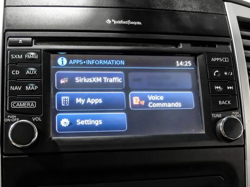 Used 2015 Nissan Xterra PRO-4X AWD/4WD image 25