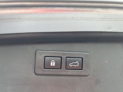 Used 2023 Subaru Outback Premium image 29