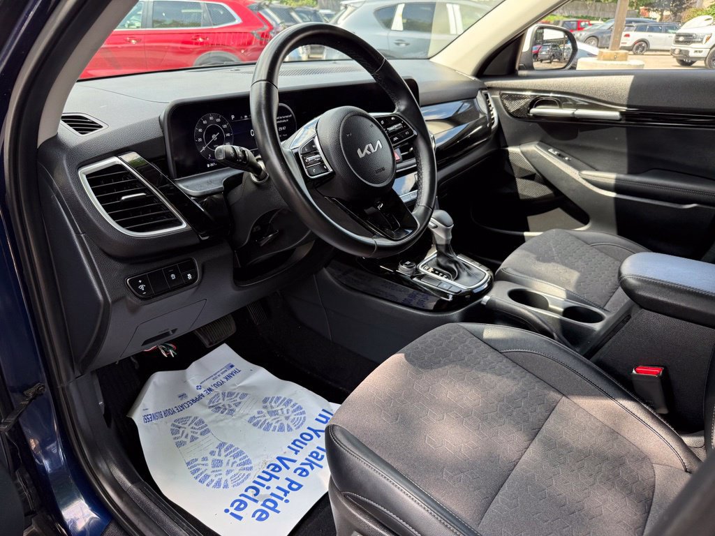 Used 2024 Kia Seltos S FWD image 19