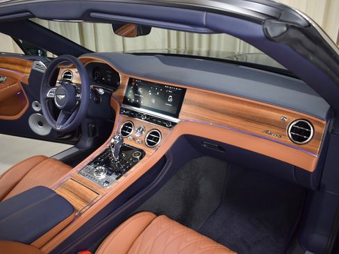 New 2026 Bentley Continental GTC image 24