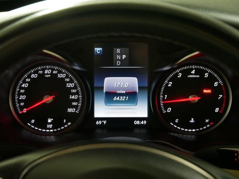 Used 2018 Mercedes-Benz C 300 4MATIC Sedan image 21