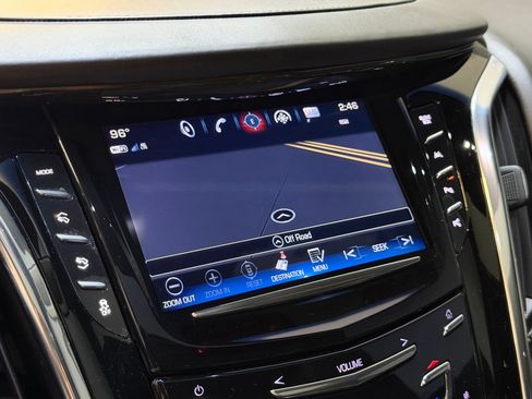 Used 2017 Cadillac Escalade Platinum AWD/4WD image 32